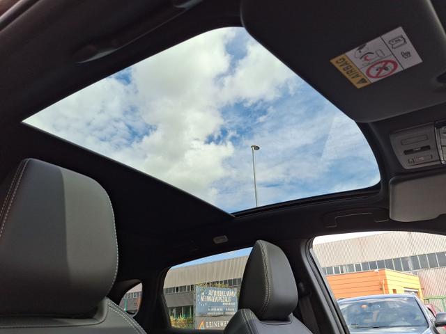 Nissan / Qashqai / Schwarz / Tekna + / / , Bild dient zur Illustration und zeigt aufpreispflichtige Sonderausstattung. "Die Herstellergarantie beginnt bei EU-Fahrzeugen bereits bei Auslieferung vom ausl&auml;ndischen Lieferanten und kann um mehr als 14 Tage verk&uuml;rzt sein.