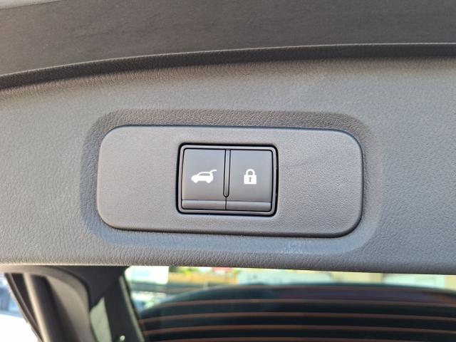 Nissan / Qashqai / Grau / Tekna + / / , Beispielbilder, ggf. teilweise mit Sonderausstattung