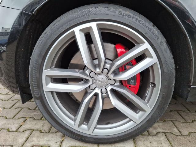 Audi / SQ5 / / / / 