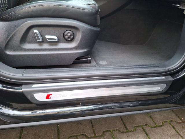 Audi / SQ5 / / / / 