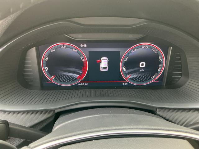 Skoda / Kamiq / Grau / Monte Carlo / Graphite Grau / , Beispielbilder, ggf. teilweise mit Sonderausstattung