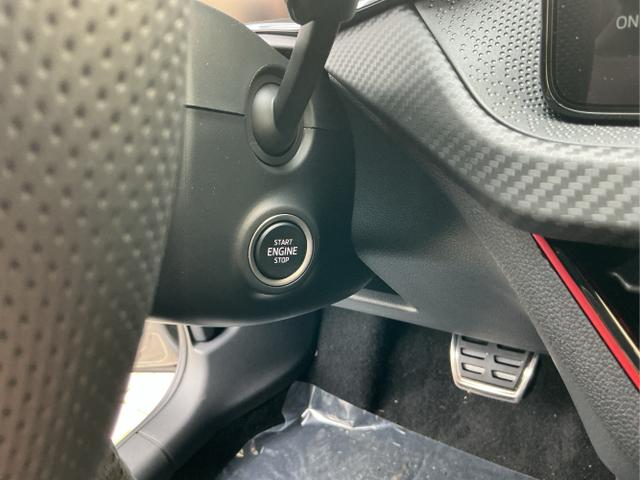 Skoda / Kamiq / Grau / Monte Carlo / Graphite Grau / , Beispielbilder, ggf. teilweise mit Sonderausstattung