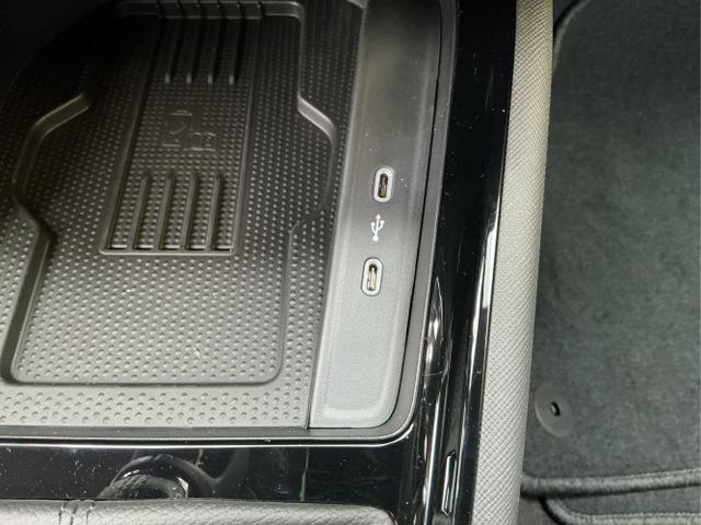 Skoda / Kamiq / Grau / Monte Carlo / Graphite Grau / , Beispielbilder, ggf. teilweise mit Sonderausstattung