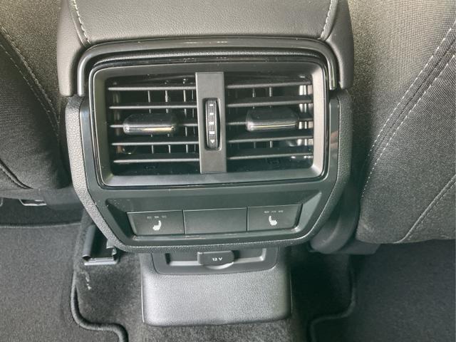 Skoda / Karoq / Grau / Sportline / Graphite Grau / , Beispielbilder, ggf. teilweise mit Sonderausstattung