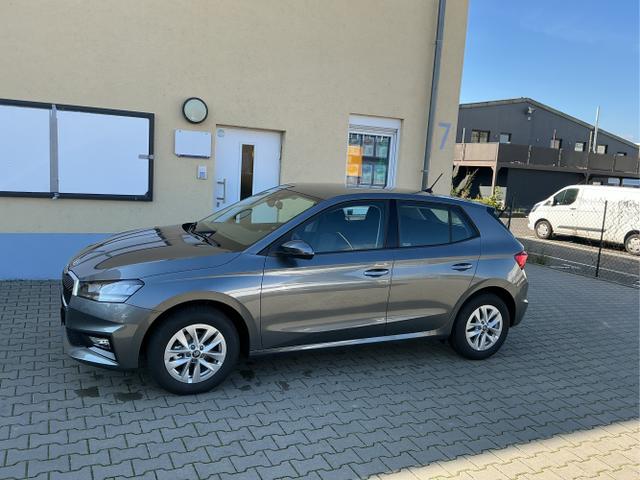Skoda / Fabia / Grau / 130 Jahre / Graphite Grau / , Beispielbilder, ggf. teilweise mit Sonderausstattung
