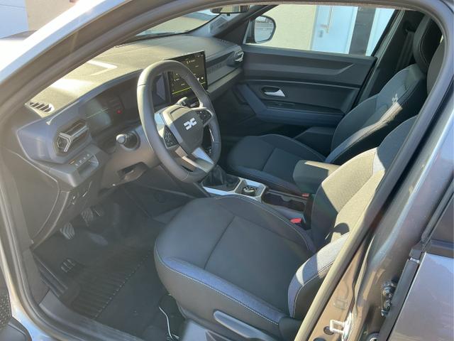 Dacia / Duster / Grau / Journey / Graphite Grau / , Beispielbilder, ggf. teilweise mit Sonderausstattung