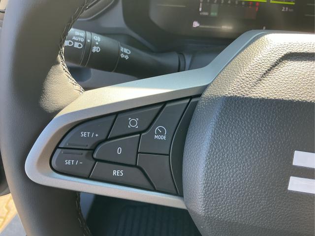 Dacia / Duster / Grau / Journey / Graphite Grau / , Beispielbilder, ggf. teilweise mit Sonderausstattung