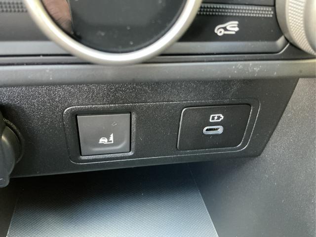 Dacia / Jogger / Grün / Extreme 7 Sitzer / Zeder Green / , Beispielbilder, ggf. teilweise mit Sonderausstattung