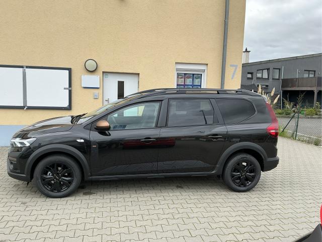Dacia / Jogger / Schwarz / Extreme 5 Sitzer / Black Nacré / , Beispielbilder, ggf. teilweise mit Sonderausstattung