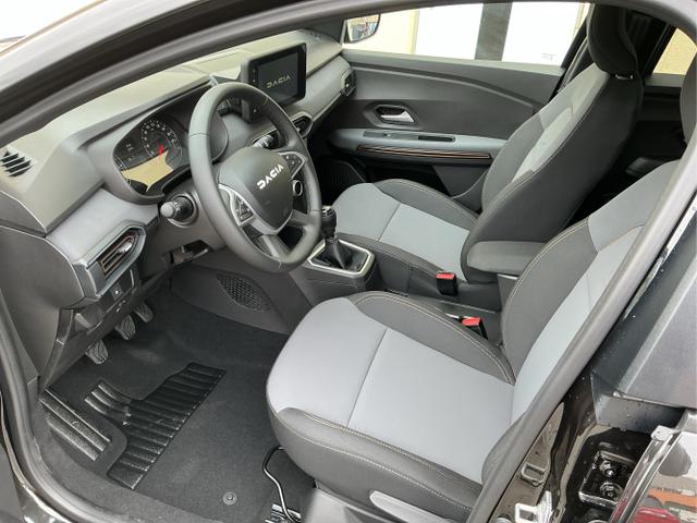 Dacia / Jogger / Schwarz / Extreme 5 Sitzer / Black Nacré / , Beispielbilder, ggf. teilweise mit Sonderausstattung