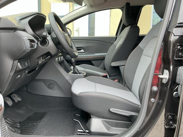 Dacia / Jogger / Schwarz / Extreme 5 Sitzer / Black Nacré / , Beispielbilder, ggf. teilweise mit Sonderausstattung