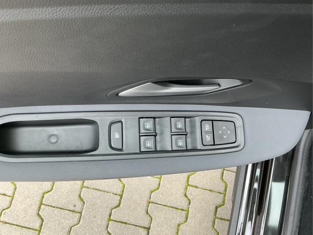 Dacia / Jogger / Schwarz / Extreme 5 Sitzer / Black Nacré / , Beispielbilder, ggf. teilweise mit Sonderausstattung