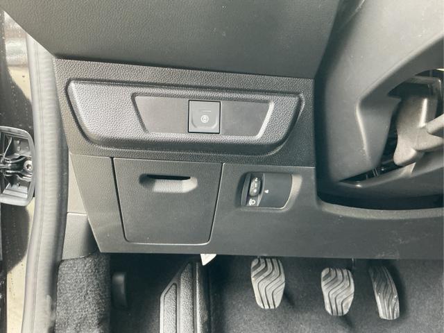 Dacia / Jogger / Schwarz / Extreme 5 Sitzer / Black Nacré / , Beispielbilder, ggf. teilweise mit Sonderausstattung