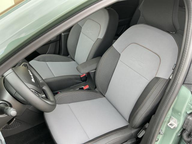 Dacia / Jogger / Grün / Extreme 5 Sitzer / Dusty Green / , Beispielbilder, ggf. teilweise mit Sonderausstattung