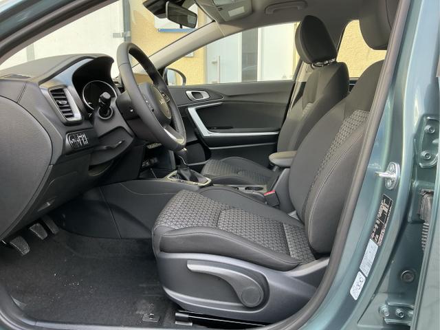 Kia / Ceed / Grau / Spin / Yucca Steel Grey / , Beispielbilder, ggf. teilweise mit Sonderausstattung