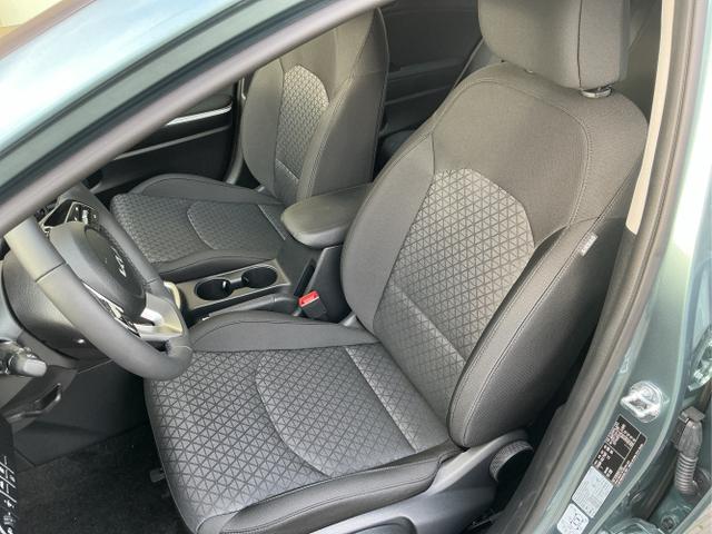 Kia / Ceed / Grau / Spin / Yucca Steel Grey / , Beispielbilder, ggf. teilweise mit Sonderausstattung
