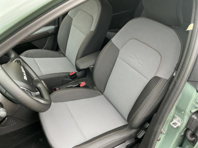 Dacia / Jogger / Grün / Extreme / Dusty Green / , Beispielbilder, ggf. teilweise mit Sonderausstattung