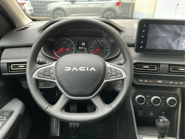Dacia / Jogger / Grün / Extreme / Dusty Green / , Beispielbilder, ggf. teilweise mit Sonderausstattung