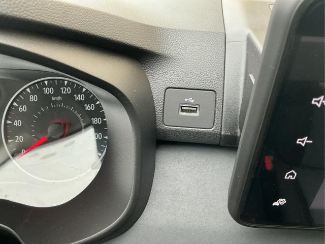Dacia / Jogger / Grün / Extreme / Dusty Green / , Beispielbilder, ggf. teilweise mit Sonderausstattung