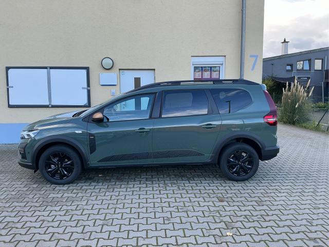 Dacia / Jogger / Grün / Extreme / Dusty Green / , Beispielbilder, ggf. teilweise mit Sonderausstattung