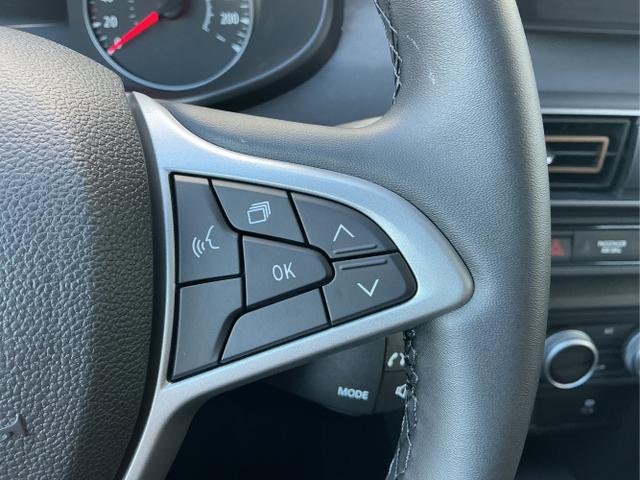 Dacia / Jogger / Grün / Extreme / Dusty Green / , Beispielbilder, ggf. teilweise mit Sonderausstattung