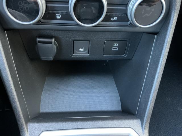 Dacia / Jogger / Grün / Extreme / Dusty Green / , Beispielbilder, ggf. teilweise mit Sonderausstattung