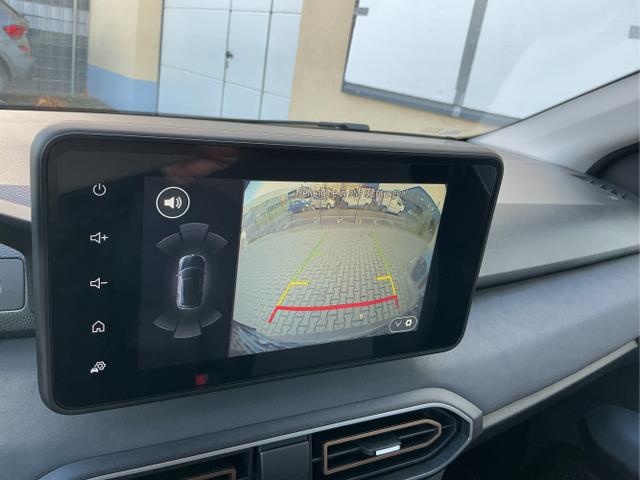 Dacia / Jogger / Grün / Extreme / Dusty Green / , Beispielbilder, ggf. teilweise mit Sonderausstattung