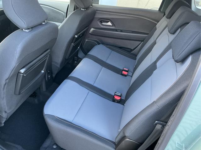 Dacia / Jogger / Grün / Extreme / Dusty Green / , Beispielbilder, ggf. teilweise mit Sonderausstattung