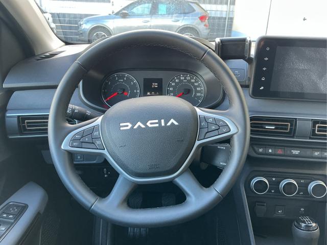 Dacia / Jogger / Grün / Extreme / Dusty Green / , Beispielbilder, ggf. teilweise mit Sonderausstattung