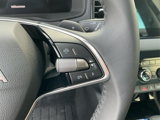 Skoda / Karoq / Schwarz / Selection / Black Magic Metalic / , Beispielbilder, ggf. teilweise mit Sonderausstattung