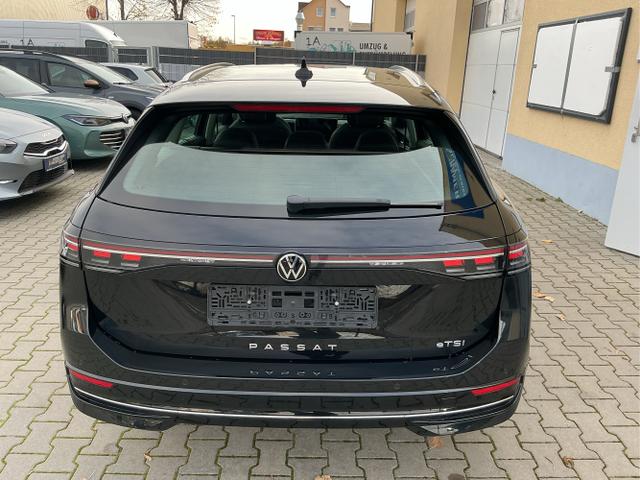 Volkswagen / Passat Variant / Schwarz / Elegance+AHK / Grenadilla Black Metalic / , Beispielbilder, ggf. teilweise mit Sonderausstattung
