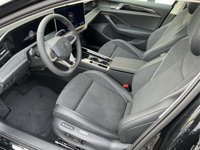 Volkswagen / Passat Variant / Schwarz / Elegance+AHK / Grenadilla Black Metalic / , Beispielbilder, ggf. teilweise mit Sonderausstattung