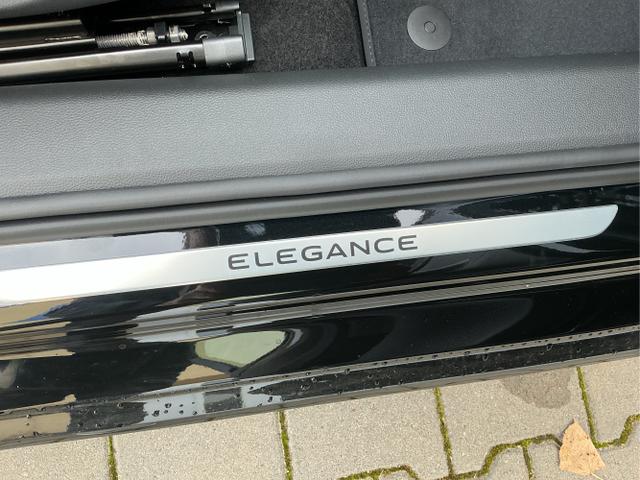 Volkswagen / Passat Variant / Schwarz / Elegance+AHK / Grenadilla Black Metalic / , Beispielbilder, ggf. teilweise mit Sonderausstattung