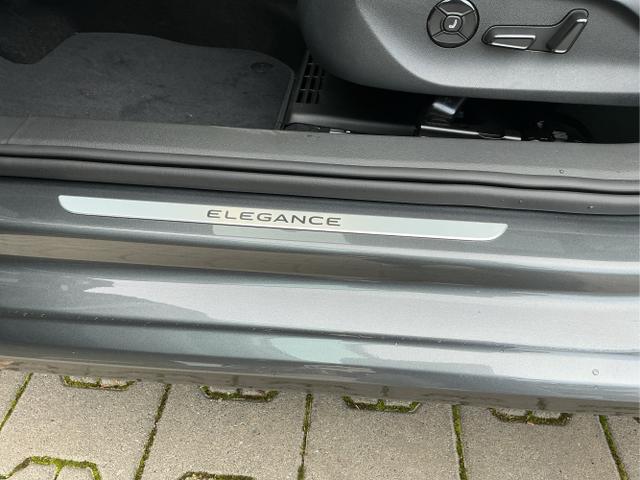 Volkswagen / Passat Variant / Grau / Elegance+AHK / Diabase Grey / , Beispielbilder, ggf. teilweise mit Sonderausstattung