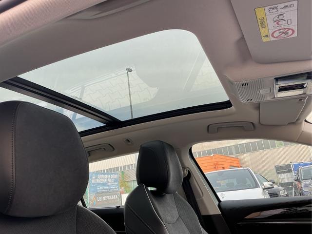 Volkswagen / Passat Variant / Grau / Elegance+AHK / Diabase Grey / , Beispielbilder, ggf. teilweise mit Sonderausstattung