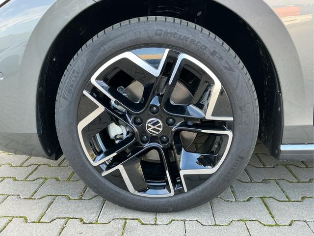 Volkswagen / Passat Variant / Grau / Elegance / Diabase Grey / , Beispielbilder, ggf. teilweise mit Sonderausstattung