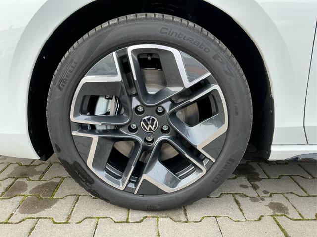 Volkswagen / Passat Variant / Wei&szlig; / R-Line / Pure White / , Beispielbilder, ggf. teilweise mit Sonderausstattung