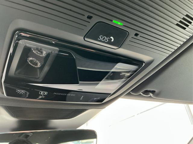 Volkswagen / Passat Variant / Wei&szlig; / R-Line / Pure White / , Beispielbilder, ggf. teilweise mit Sonderausstattung