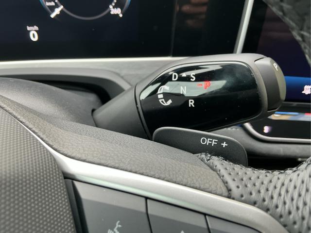 Volkswagen / Passat Variant / Grau / R-Line / Diabasgrau / , Beispielbilder, ggf. teilweise mit Sonderausstattung