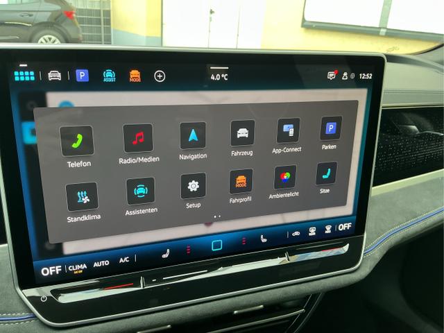 Volkswagen / Passat Variant / Grau / R-Line / Diabasgrau / , Beispielbilder, ggf. teilweise mit Sonderausstattung