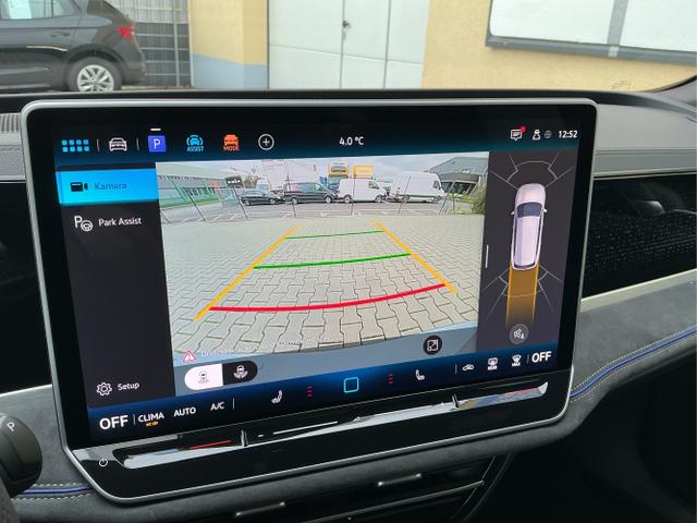 Volkswagen / Passat Variant / Grau / R-Line / Diabasgrau / , Beispielbilder, ggf. teilweise mit Sonderausstattung