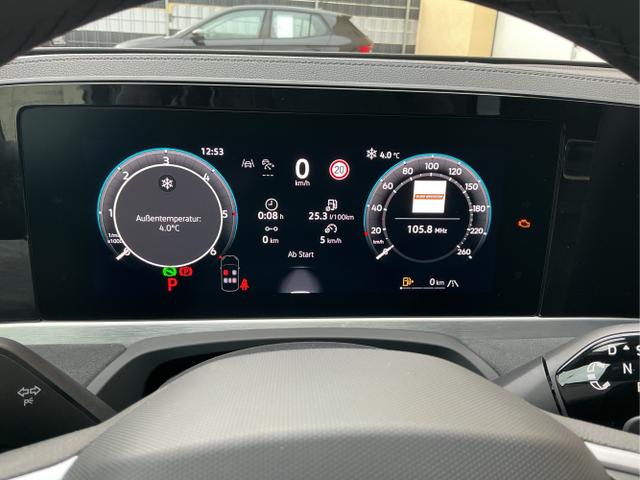 Volkswagen / Passat Variant / Grau / R-Line / Diabasgrau / , Beispielbilder, ggf. teilweise mit Sonderausstattung