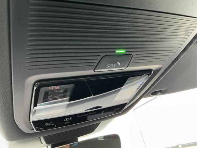 Volkswagen / Tiguan / Schwarz / R-Line / Deep Black Perleffekt / , Beispielbilder, ggf. teilweise mit Sonderausstattung