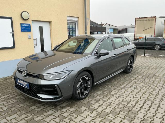 Volkswagen Passat Variant - R-Line 4WD 4J.G. AHK Standh. Sounds. Navi Head-UP Matrix-LED ACC