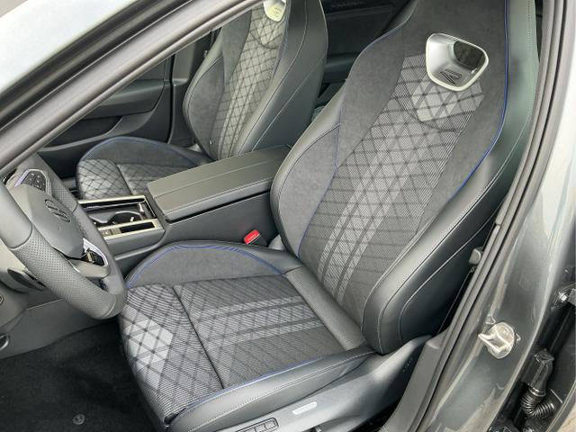 Volkswagen / Passat Variant / Grau / R-Line. AHK / Diabasgrau / , Beispielbilder, ggf. teilweise mit Sonderausstattung