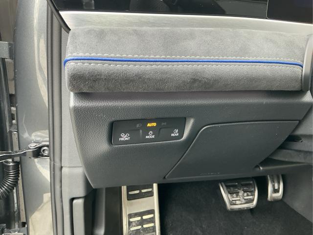 Volkswagen / Passat Variant / Grau / R-Line. AHK / Diabasgrau / , Beispielbilder, ggf. teilweise mit Sonderausstattung