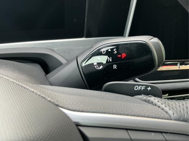 Volkswagen / Passat Variant / Grau / R-Line. AHK / Diabasgrau / , Beispielbilder, ggf. teilweise mit Sonderausstattung