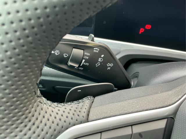 Volkswagen / Passat Variant / Grau / R-Line. AHK / Diabasgrau / , Beispielbilder, ggf. teilweise mit Sonderausstattung