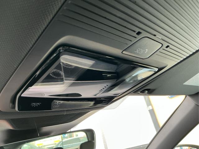 Volkswagen / Passat Variant / Grau / R-Line. AHK / Diabasgrau / , Beispielbilder, ggf. teilweise mit Sonderausstattung