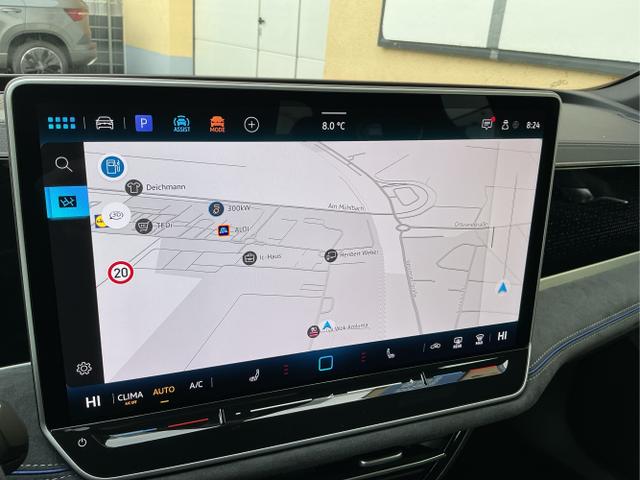 Volkswagen / Passat Variant / Grau / R-Line. AHK / Diabasgrau / , Beispielbilder, ggf. teilweise mit Sonderausstattung